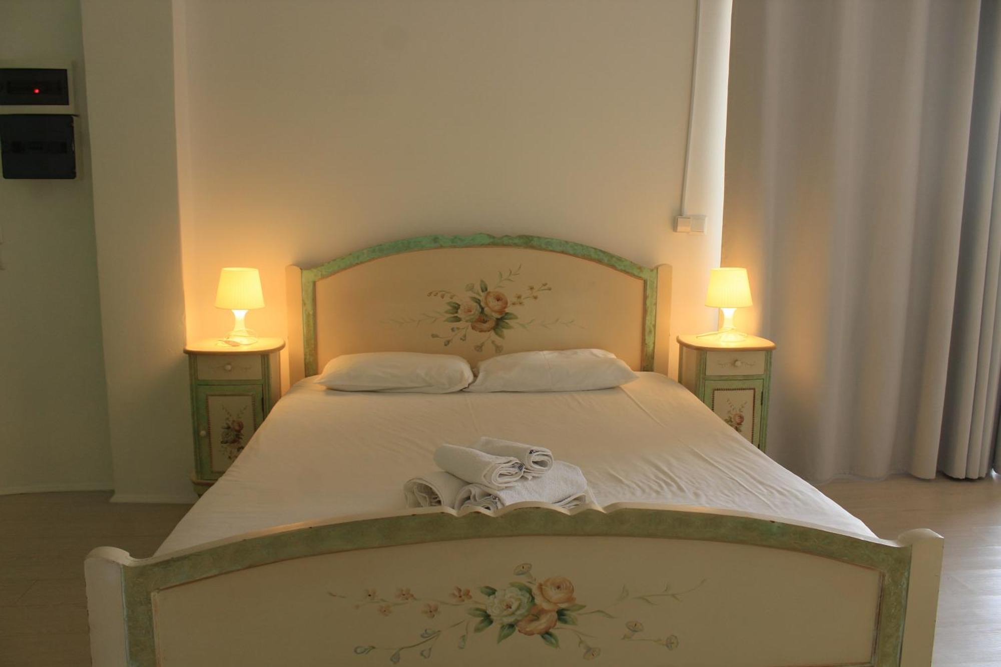 Amelia Apartments Kallithea  客房 照片