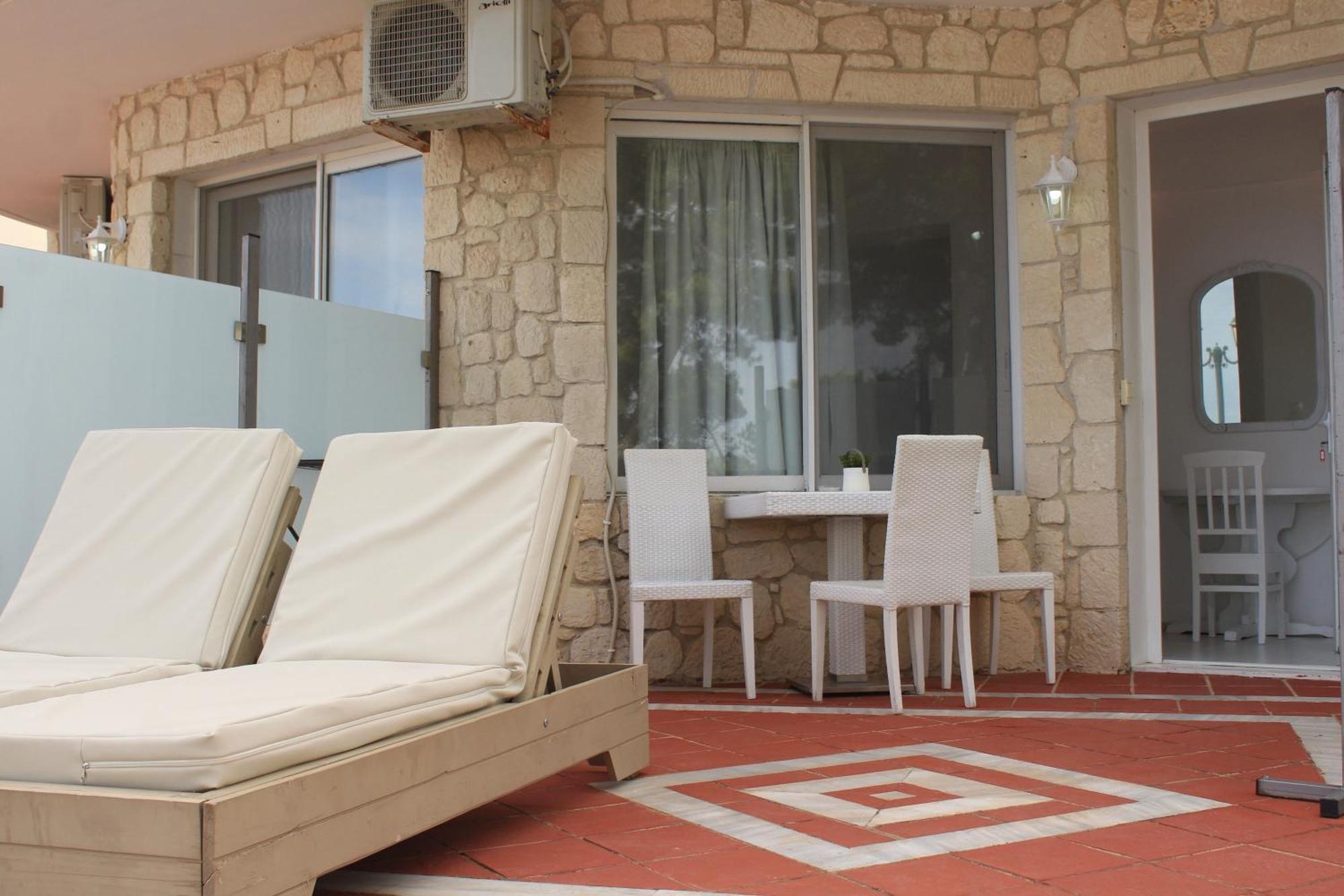 Amelia Apartments Kallithea  客房 照片